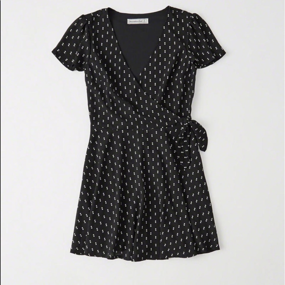 Abercrombie & Fitch Polka Dot Wrap Dress